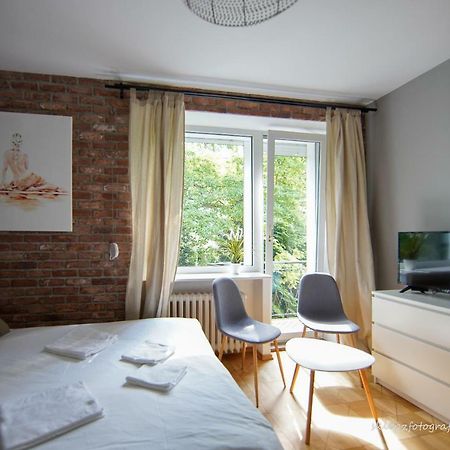 Saska Kepa Apartamenty وارسو المظهر الخارجي الصورة