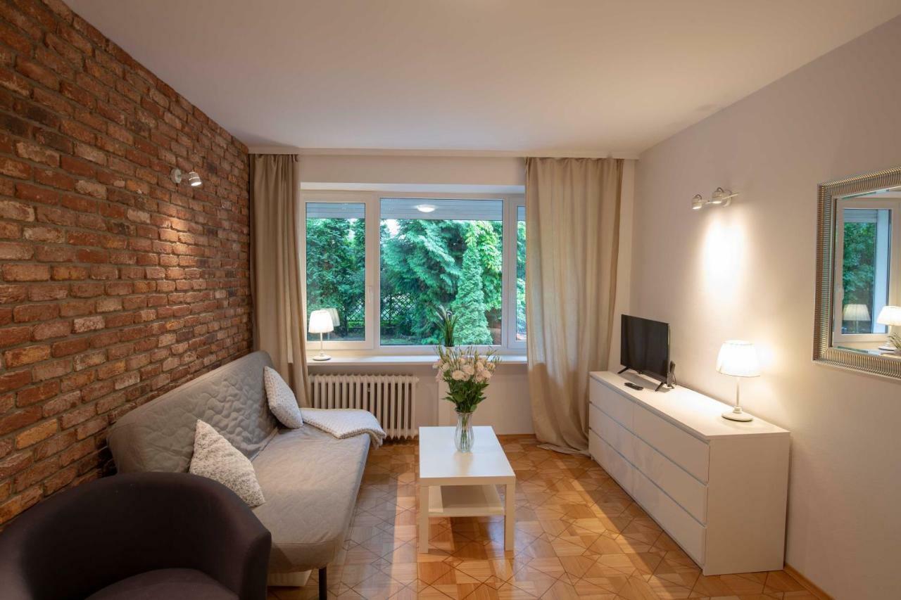 Saska Kepa Apartamenty وارسو المظهر الخارجي الصورة